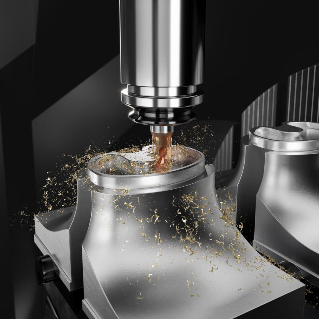 Eine CNC-Fräsmaschine schneidet in ein Metallwerkstück, wobei silberne und goldene Metallspäne entstehen, die umherfliegen. Die Szene unterstreicht die Präzisionsbearbeitung mit reflektierenden Oberflächen und dynamischen Bewegungen.