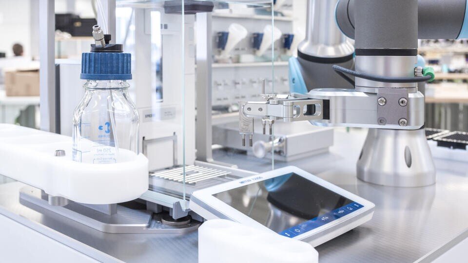 Sample Handling Simulation Sample Handling as a Performance Factor: How Preanalytics Determines ...